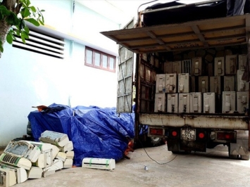Bắt giữ lô hàng điện lạnh trị giá gần nửa tỷ đồng, không rõ nguồn gốc